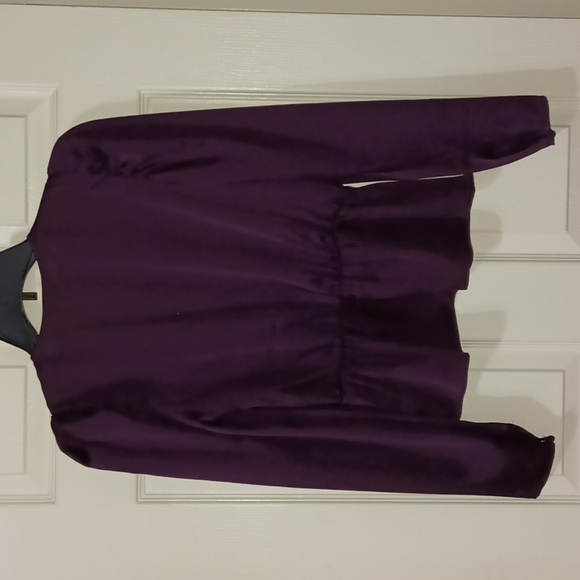 💜 Express peplum top. - Picture 5 of 8